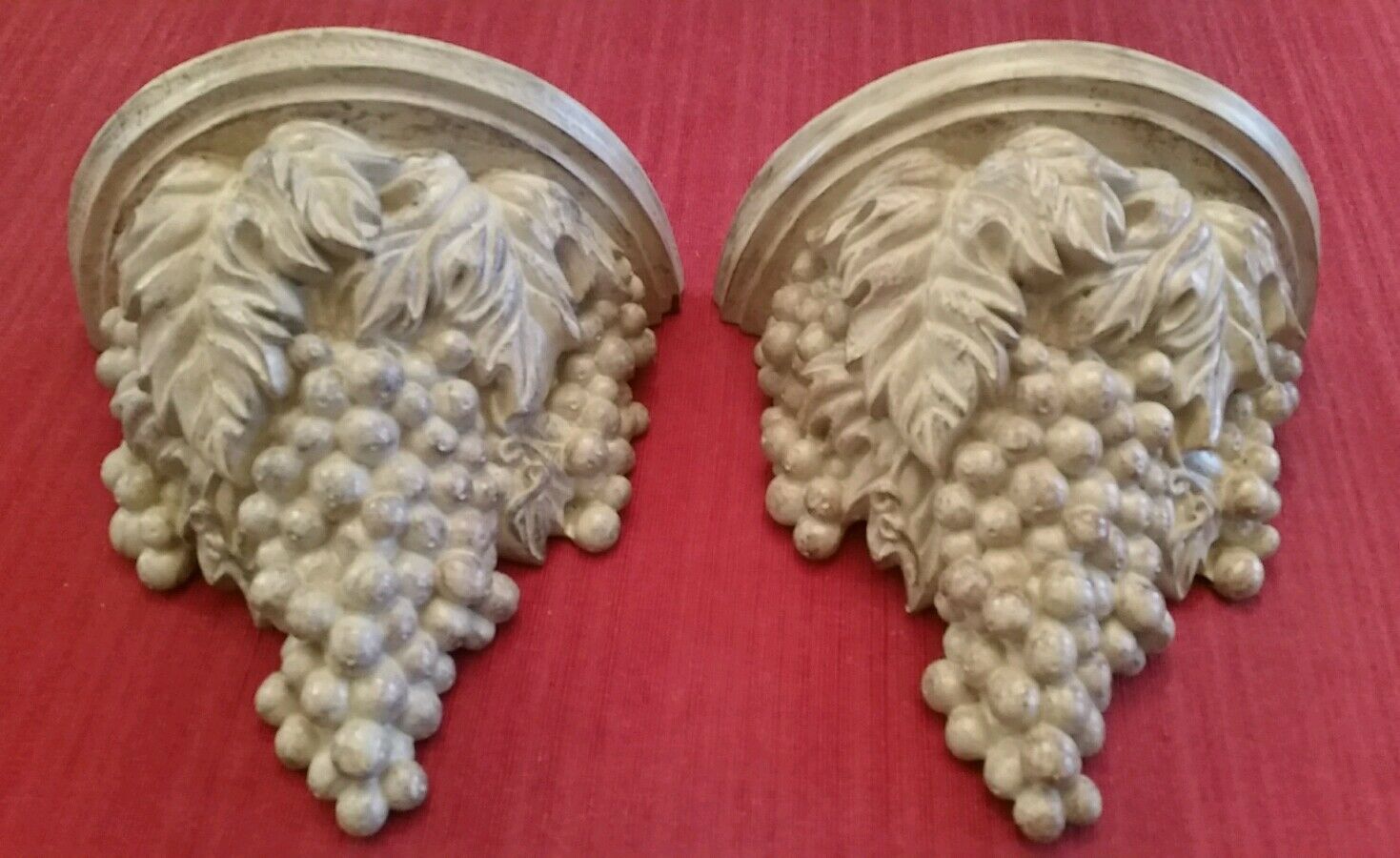 2 Vintage Ornate Grapes, Heavy Plaster Wall Mount Sconce. Gorgeous 12x7×7" 8lb.